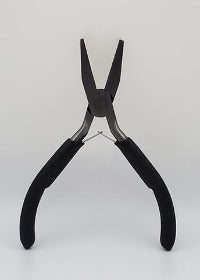 Flat nosed reed pliers